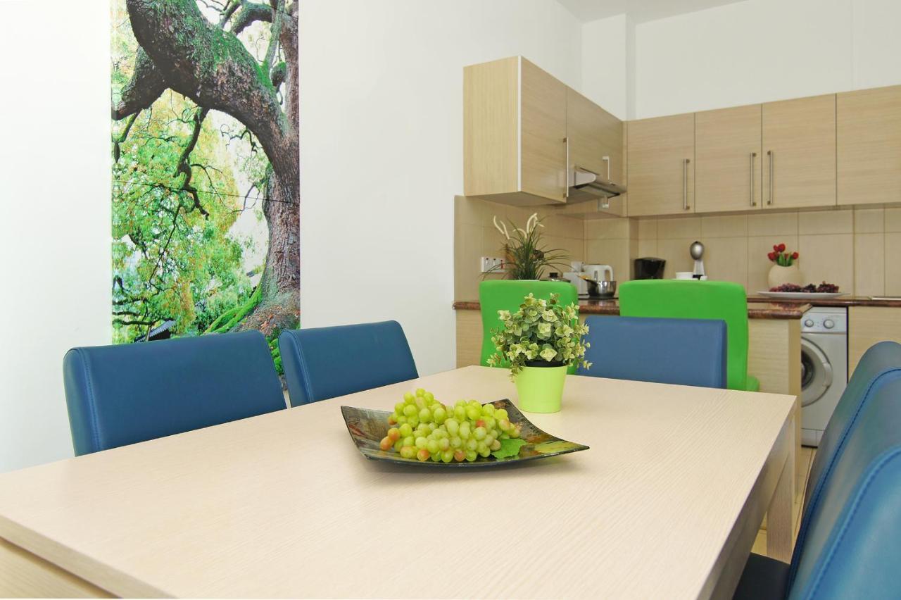 Calypso - Coralli Beachfront Apartment Protarász Kültér fotó