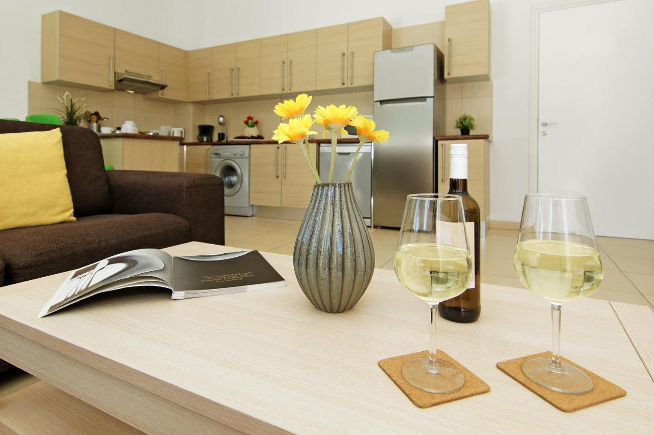 Calypso - Coralli Beachfront Apartment Protarász Kültér fotó